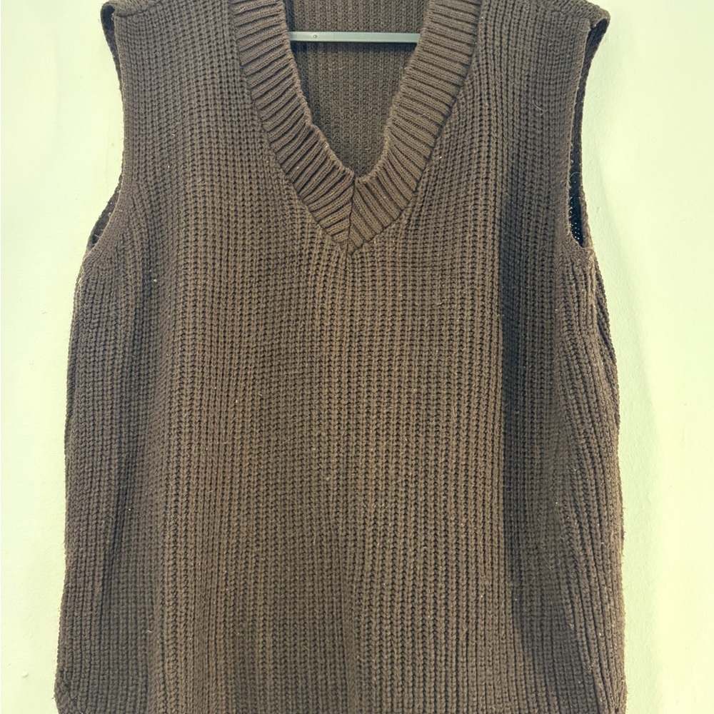 PrettyLittleThing Brown Knit Sweater Vest